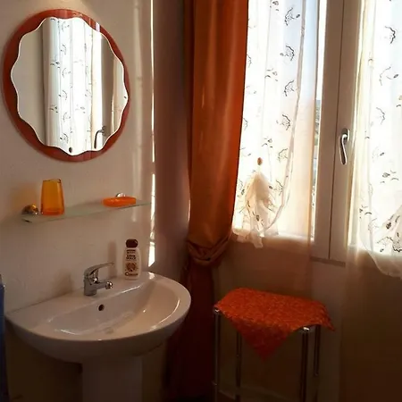Laura Apartman *